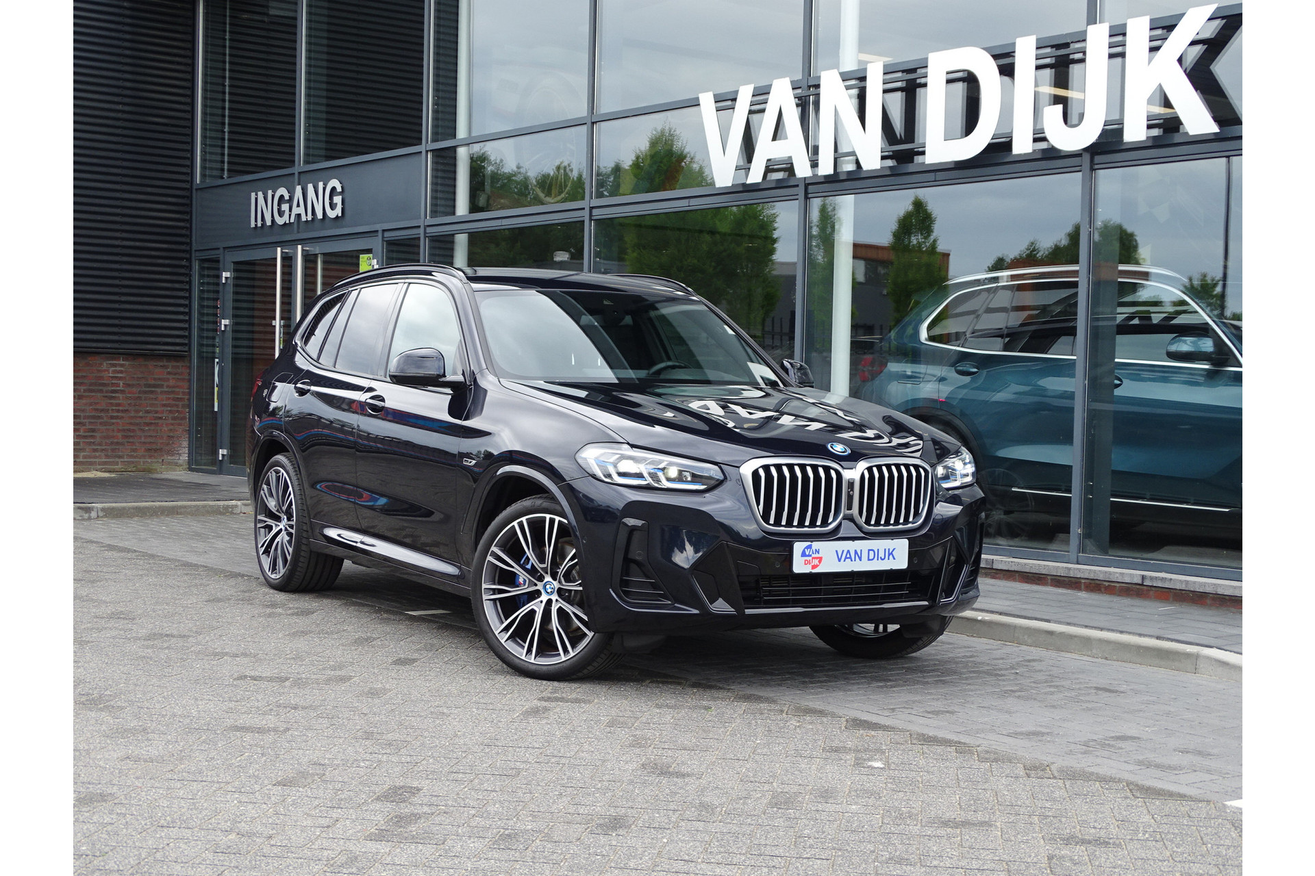 BMW X3 xDrive30e M Sportpakket High Exe. Elek.Trekhaak Stoelventilatie Leder Laser HiFi Head-up Nav.Pro. Driv.Ass. 21" LM Velgen