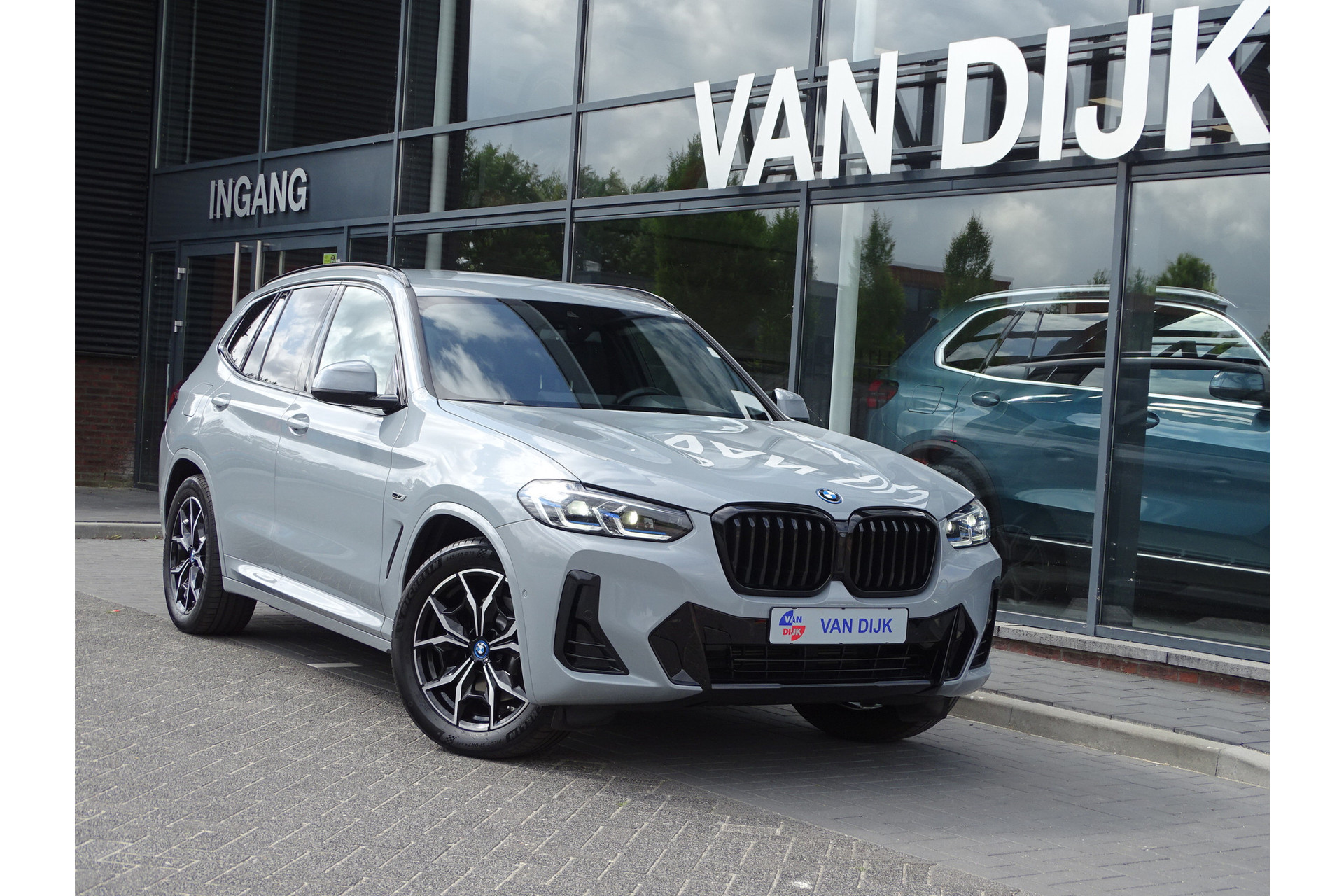 BMW X3 xDrive30e M Sportpakket Elek.Trekhaak Driv.Ass. Laserlicht Head-up HiFi Leder Cockpit.Pro 19" LM Velgen